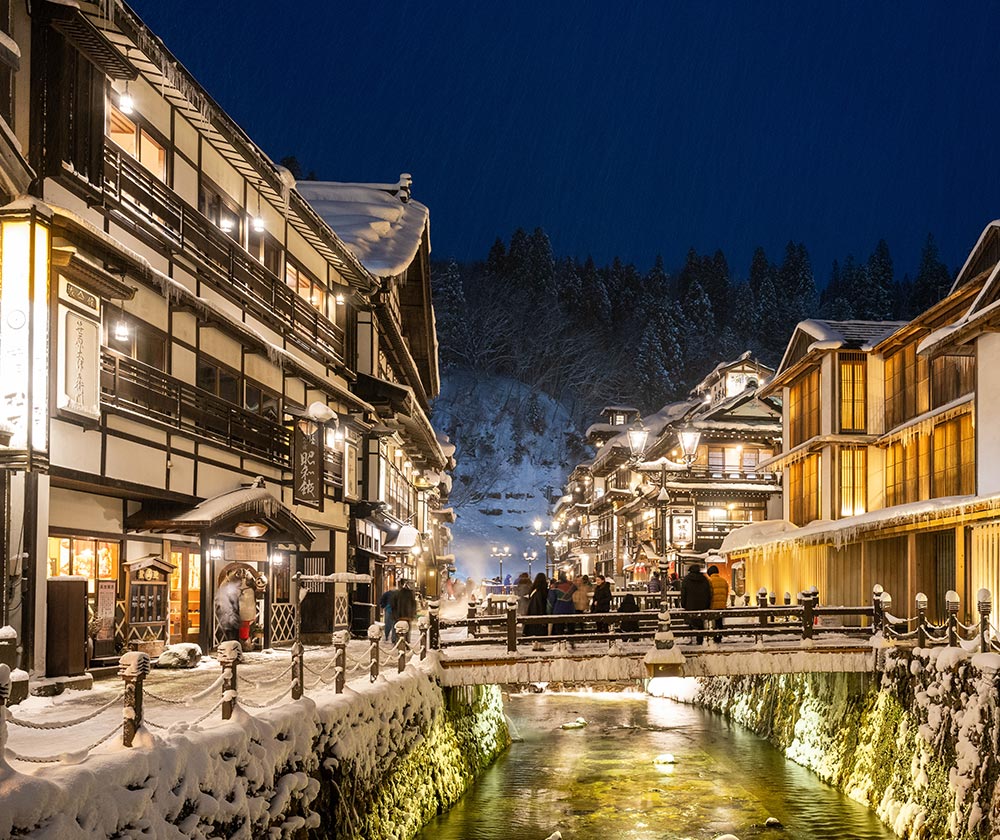 銀山温泉街 イメージ